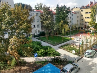 Rewitalizacja wnętrza podwórzowego w obrębie ulic Kotlarska,  Łaciarska,  Nożownicza i pl. Nowy Targ